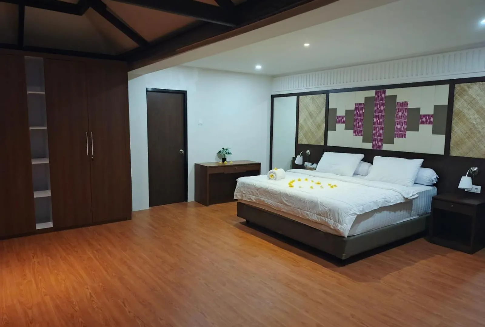 Luxury Samoya Villa ジンバラン